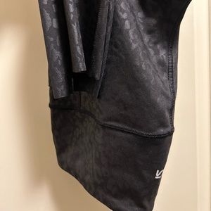 Gap leopard black leggings with pockets